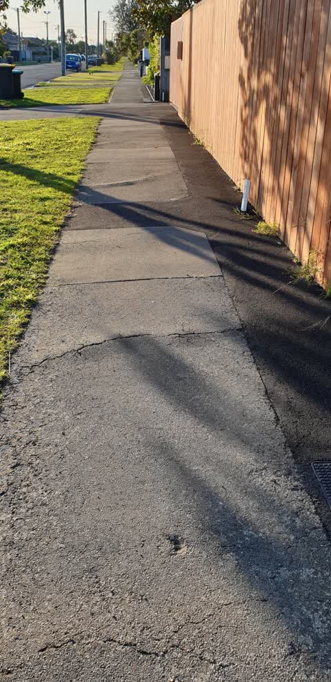 Roading/Streets, a report photo