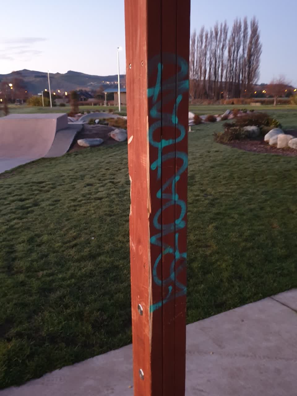 The photograph attached to this graffiti report