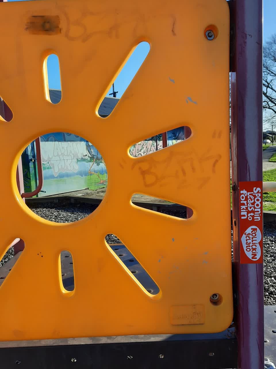 The photograph attached to this graffiti report