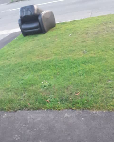 Rubbish/Recycling, a report photo