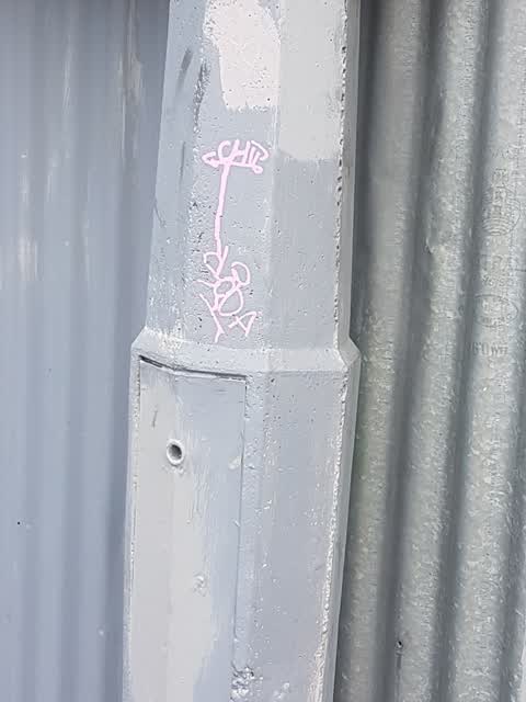 Graffiti, a report photo