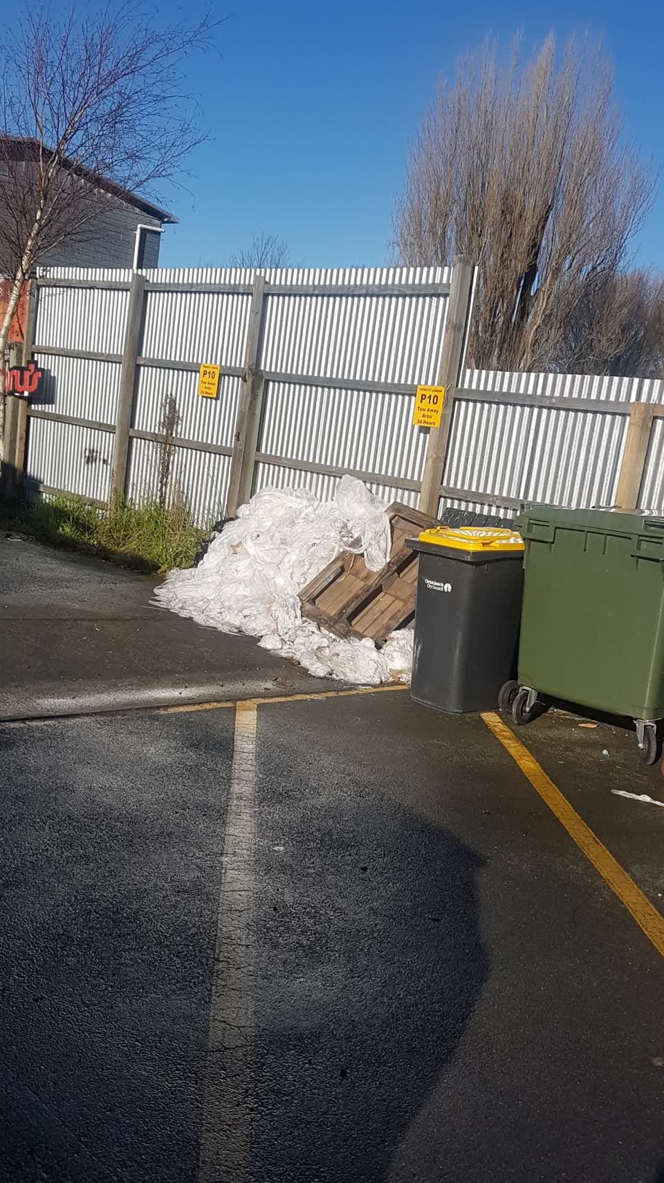 The photograph attached to this rubbish/recycling report