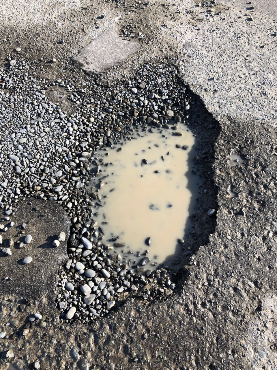The photograph attached to this roading/streets report