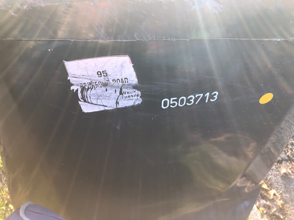 The photograph attached to this rubbish/recycling report