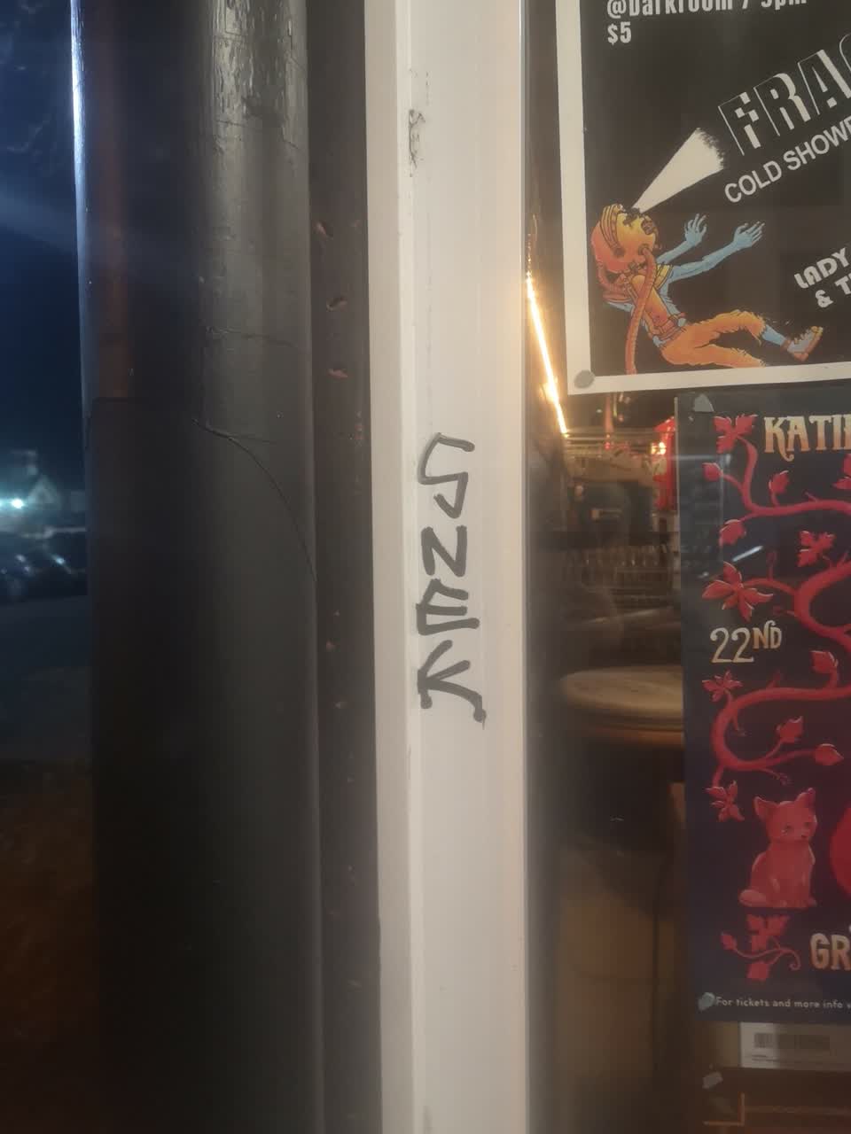 The photograph attached to this graffiti report