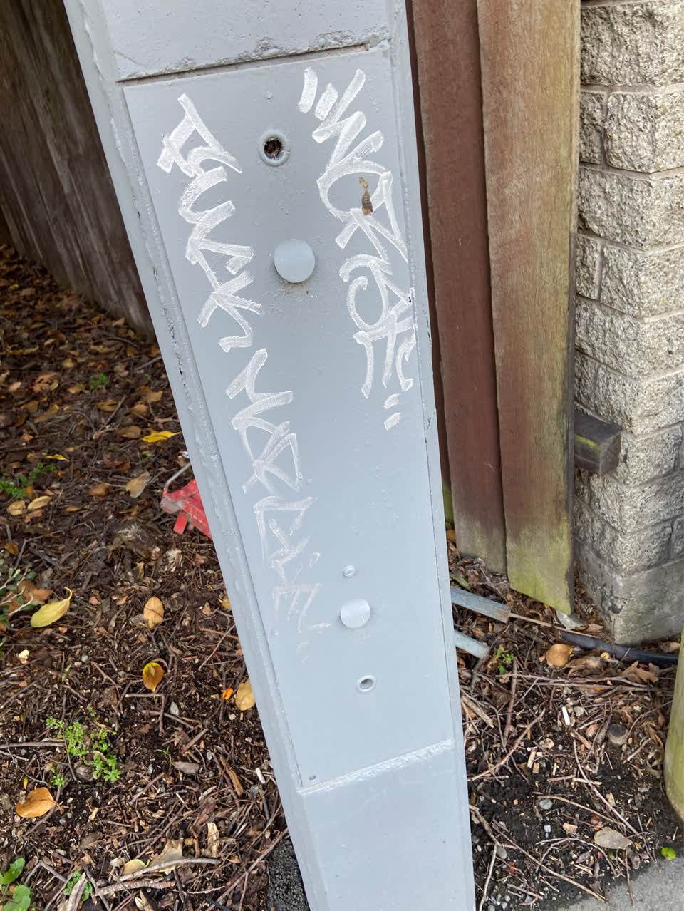 The photograph attached to this graffiti report