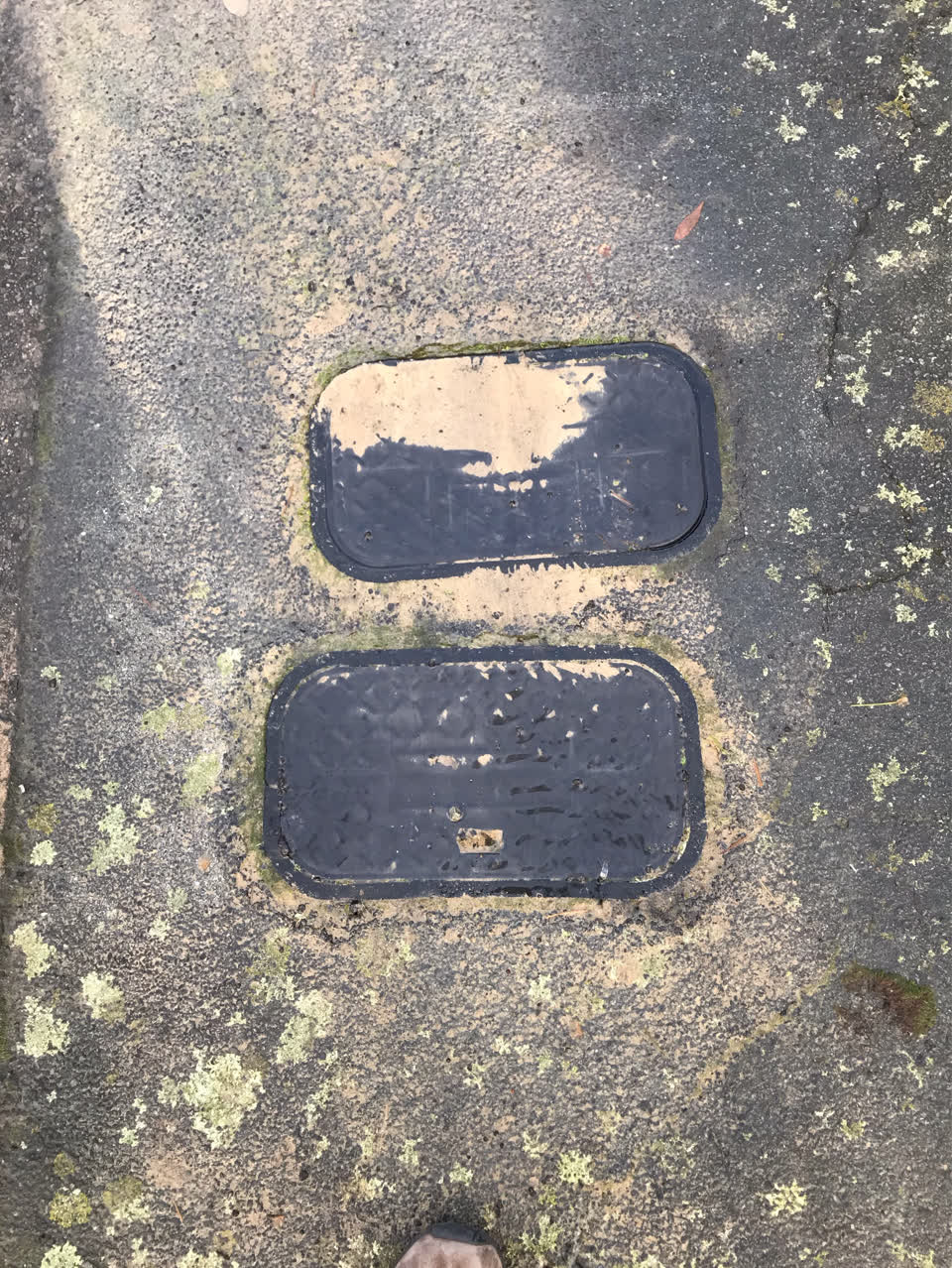 The photograph attached to this water supply report