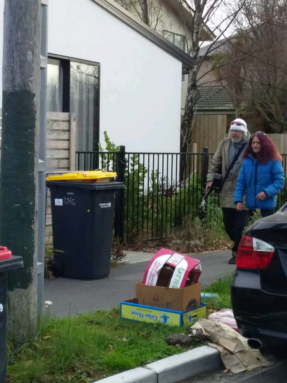 The photograph attached to this rubbish/recycling report