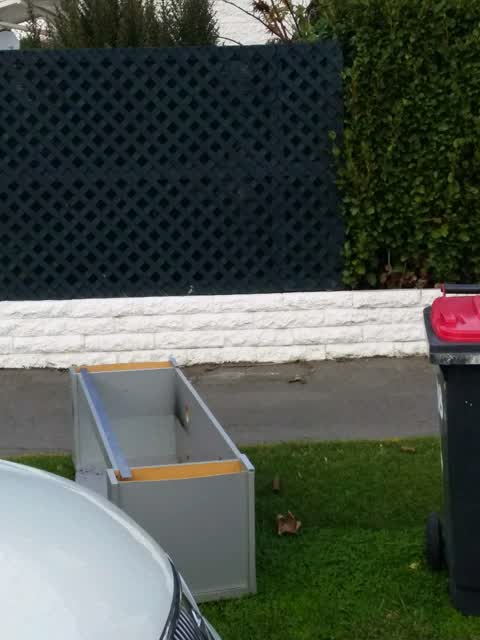 Rubbish/Recycling, a report photo