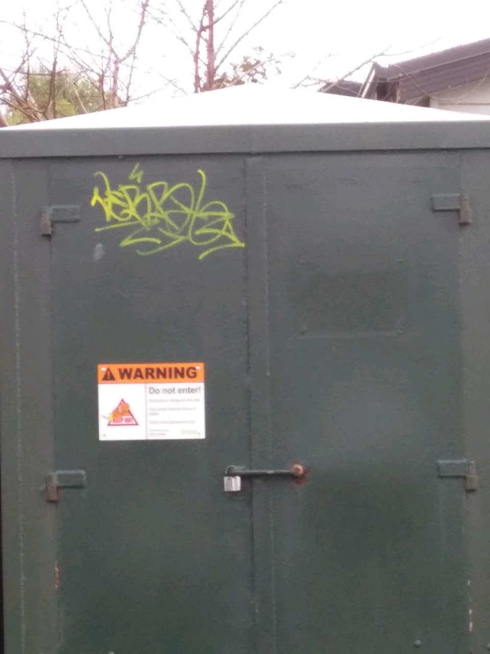 The photograph attached to this graffiti report