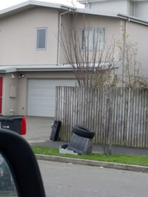 Rubbish/Recycling, a report photo