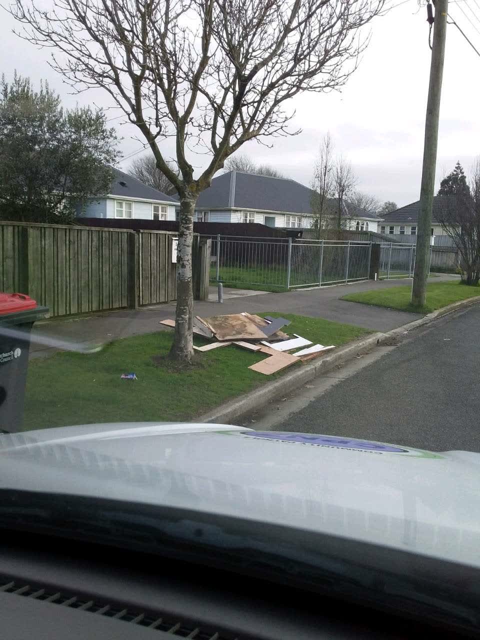 The photograph attached to this rubbish/recycling report