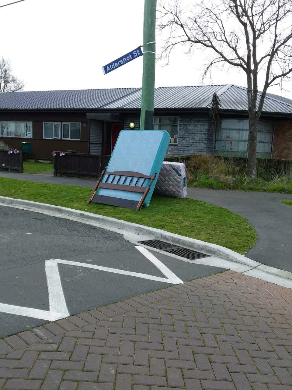 The photograph attached to this rubbish/recycling report