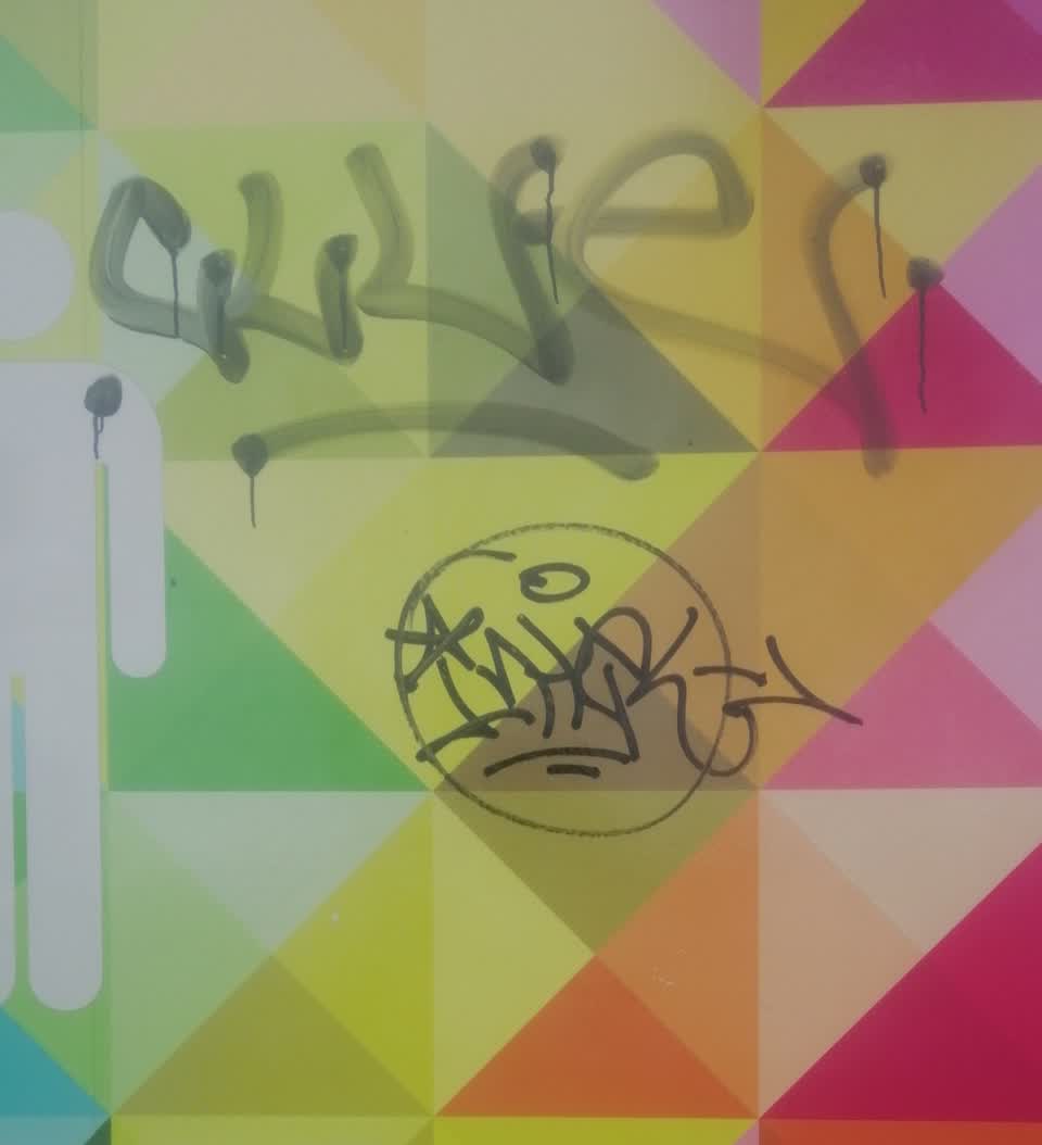 The photograph attached to this graffiti report
