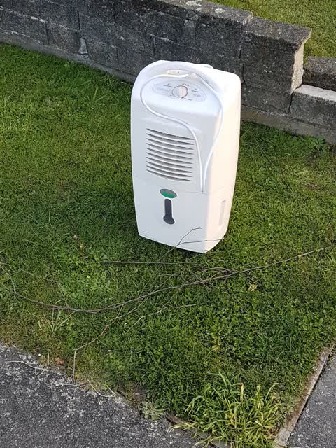 Rubbish/Recycling, a report photo