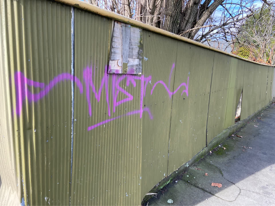 The photograph attached to this graffiti report