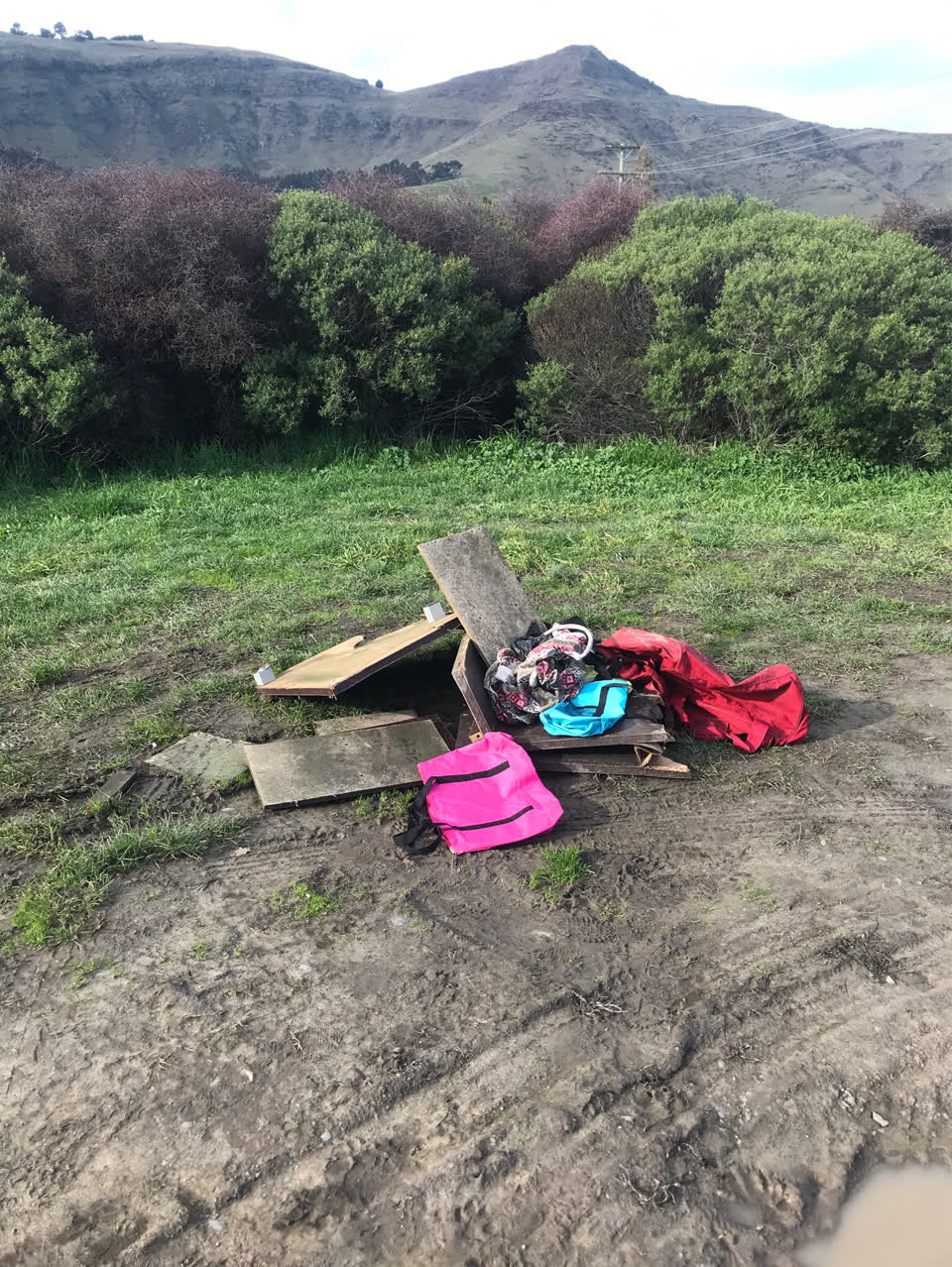The photograph attached to this rubbish/recycling report