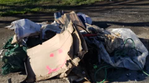 Rubbish/Recycling, a report photo