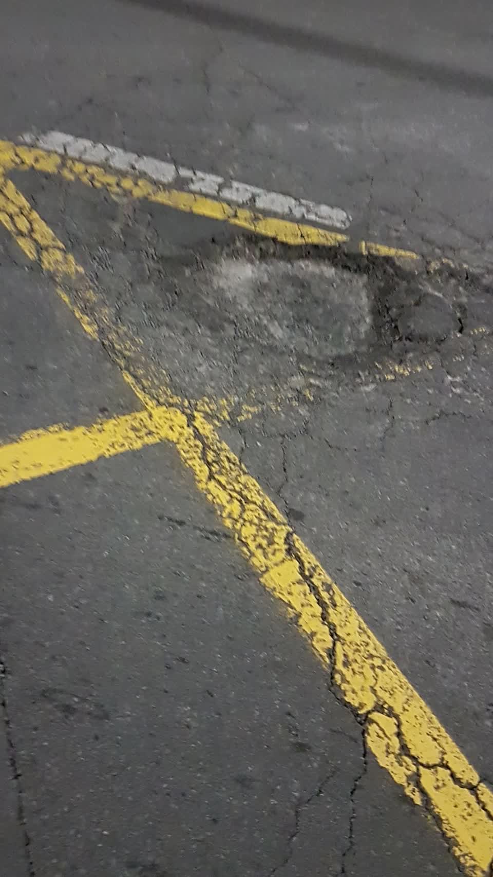 The photograph attached to this roading/streets report