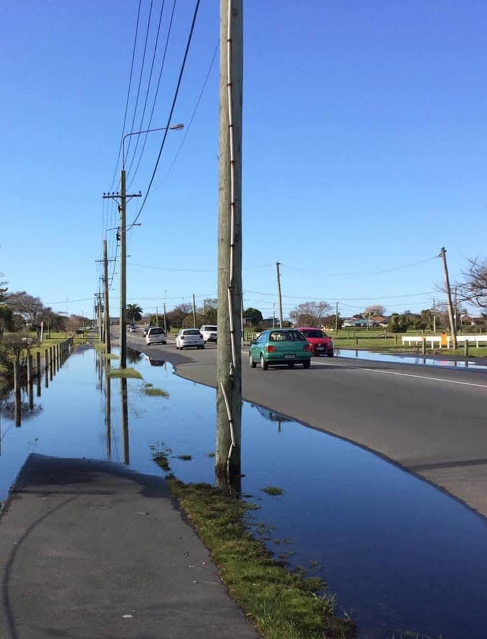 The photograph attached to this roading/streets report