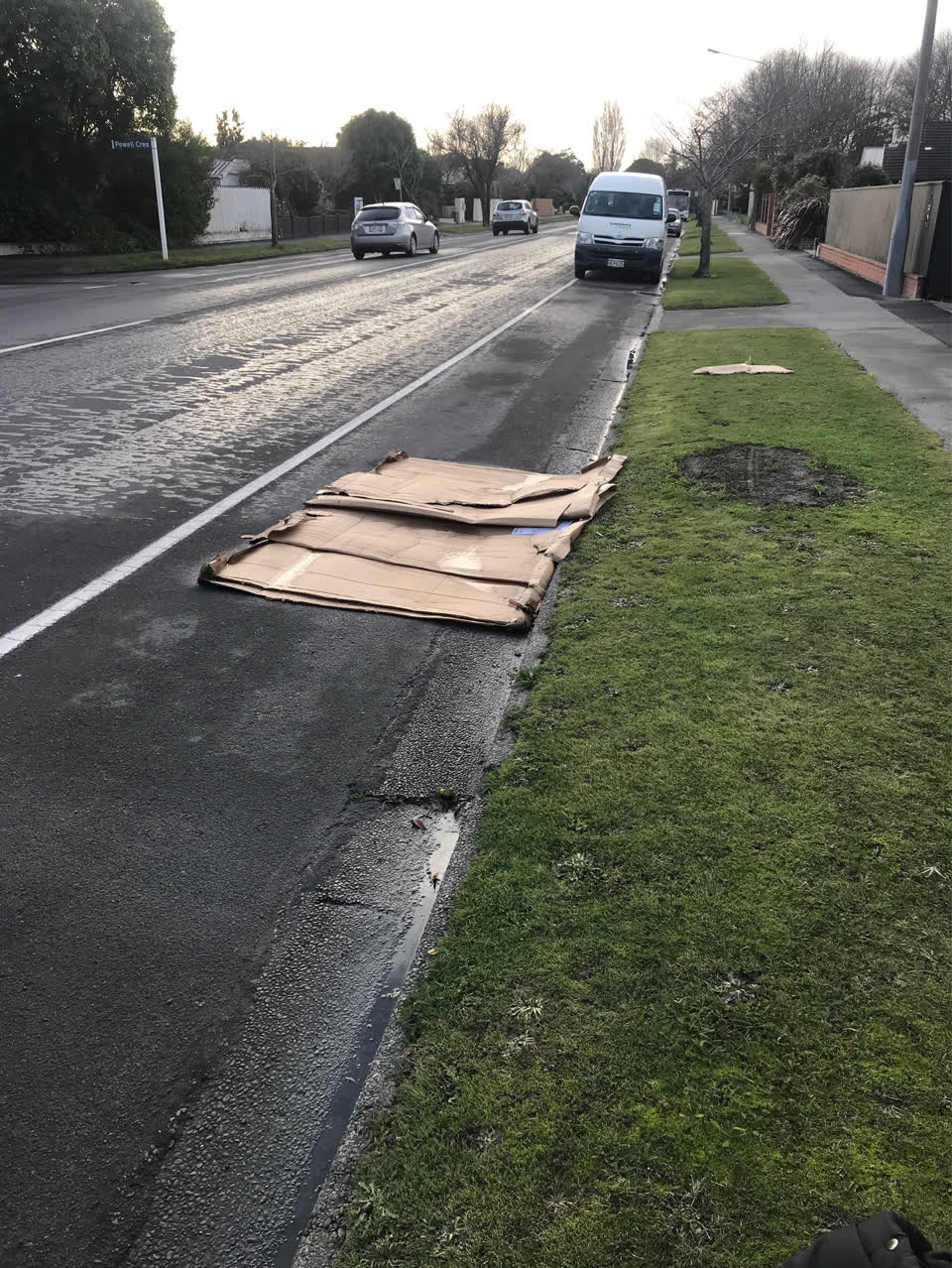 The photograph attached to this rubbish/recycling report