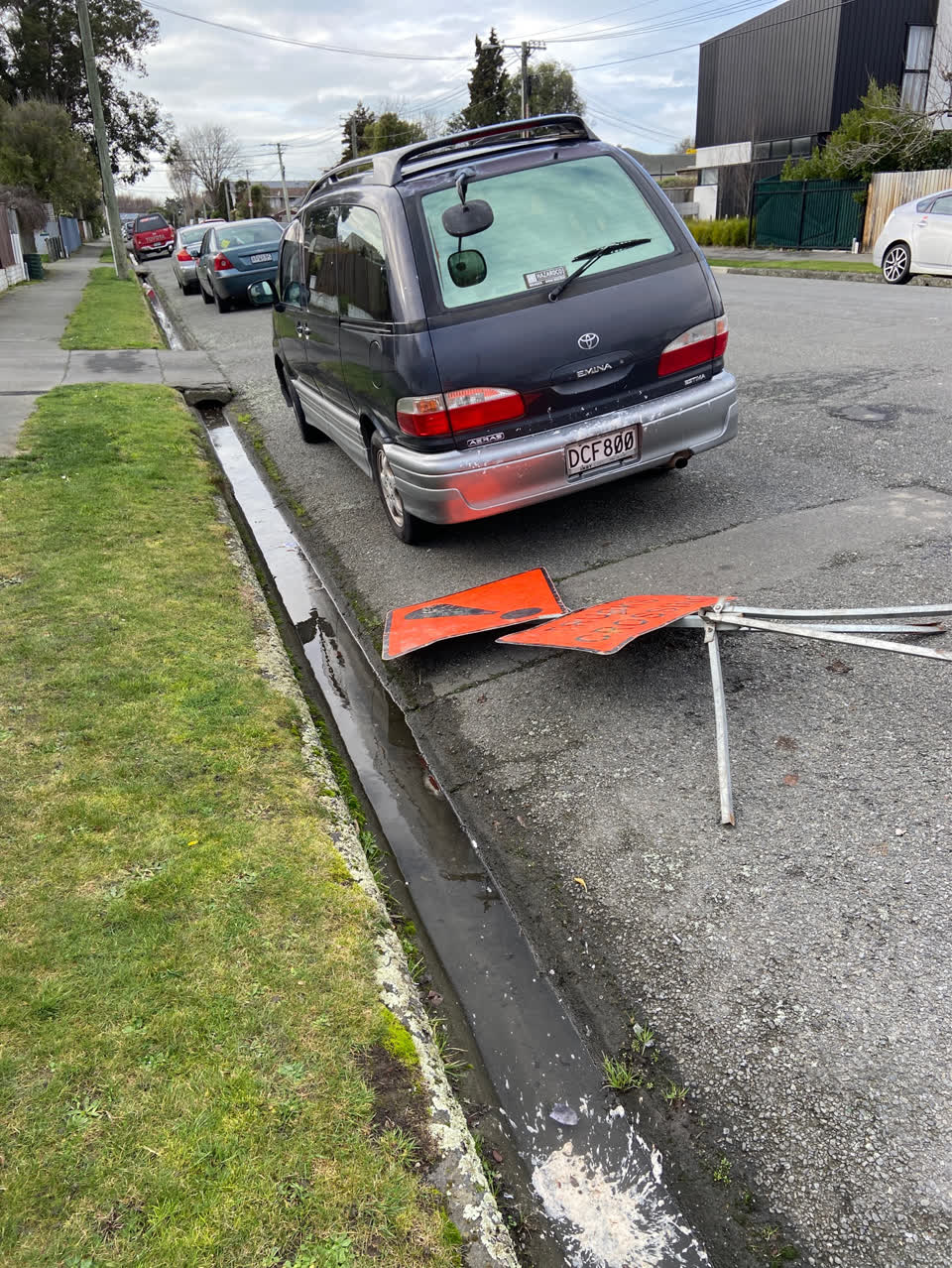 The photograph attached to this roading/streets report