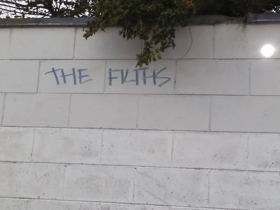 The photograph attached to this graffiti report