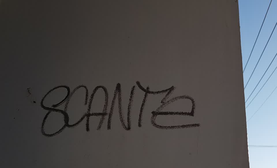 The photograph attached to this graffiti report