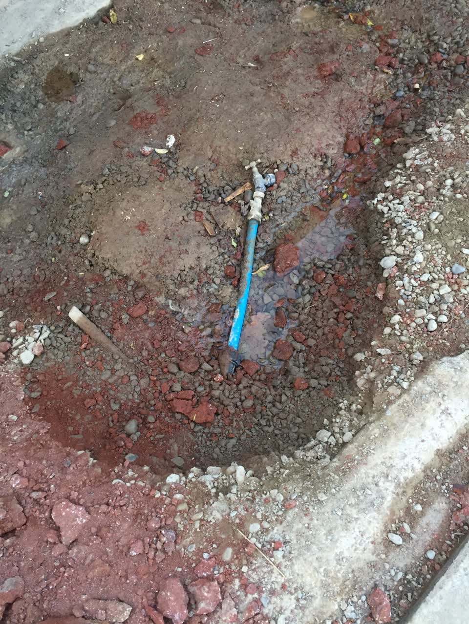 The photograph attached to this water supply report