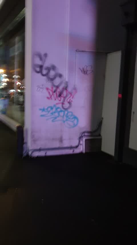 Graffiti, a report photo