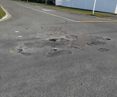Roading/Streets, a report photo