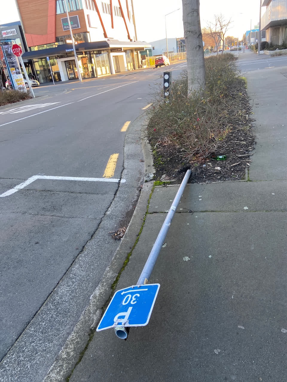 The photograph attached to this roading/streets report
