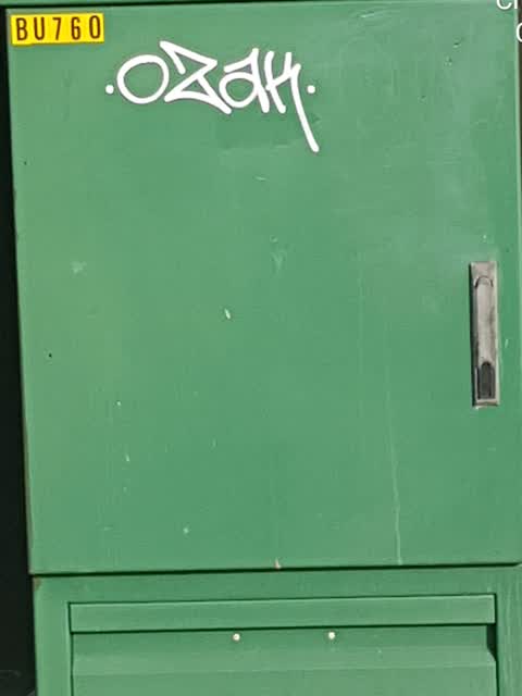 Graffiti, a report photo