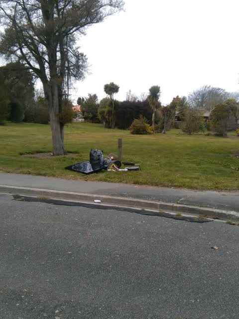 Rubbish/Recycling, a report photo