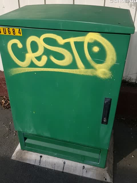 Graffiti, a report photo