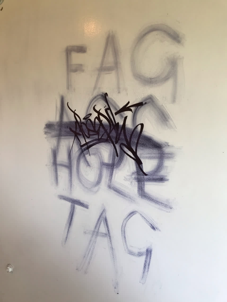 The photograph attached to this graffiti report