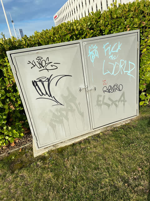 Graffiti, a report photo