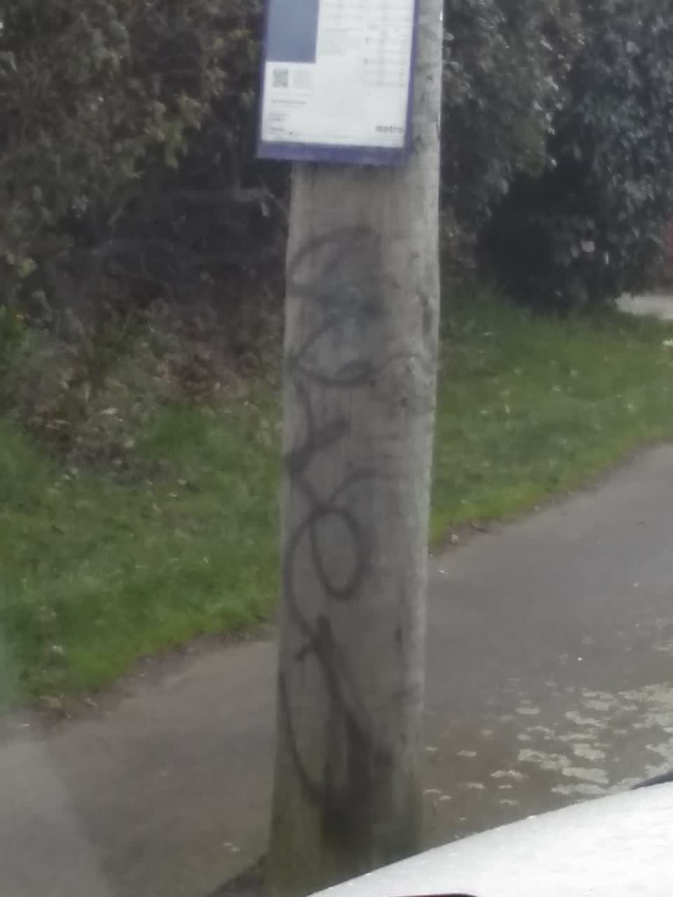 The photograph attached to this graffiti report