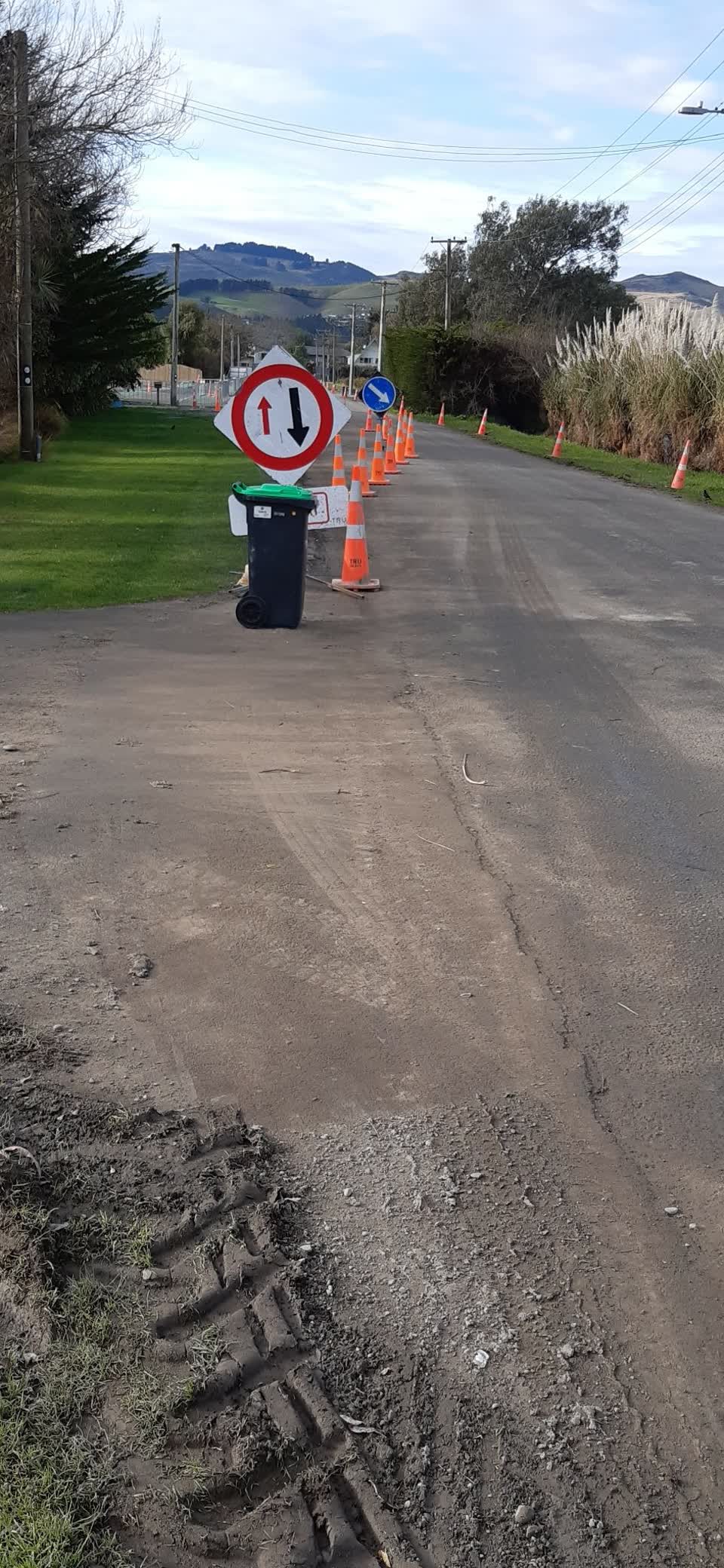 The photograph attached to this roading/streets report