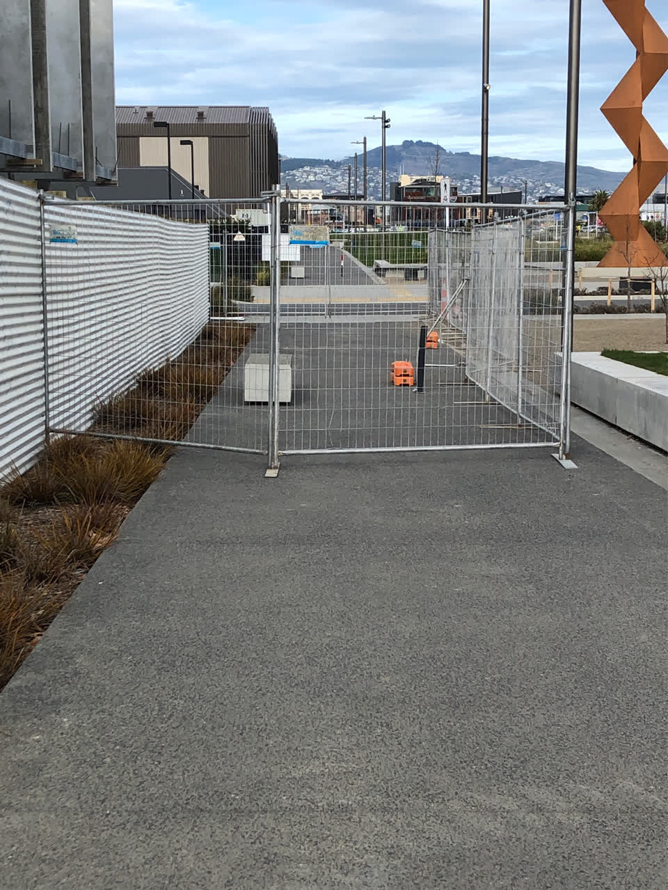 The photograph attached to this roading/streets report