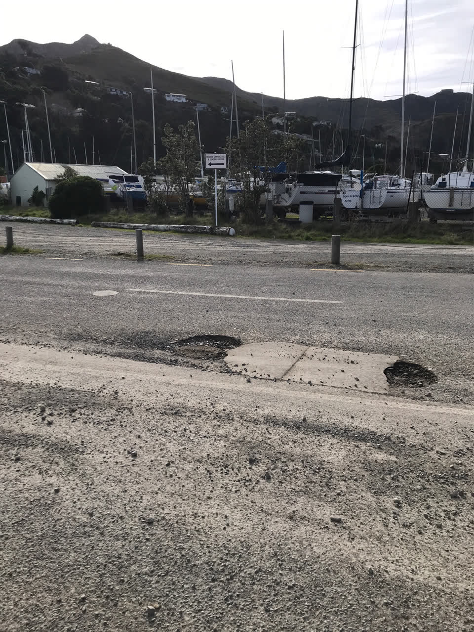 The photograph attached to this roading/streets report