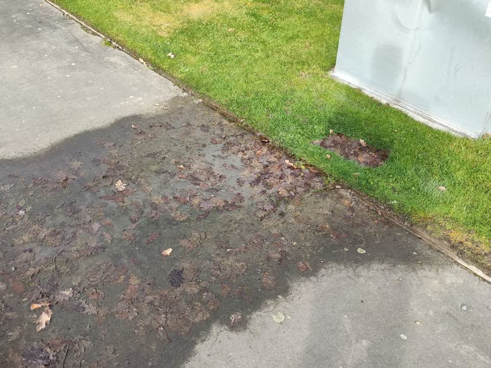 The photograph attached to this water supply report