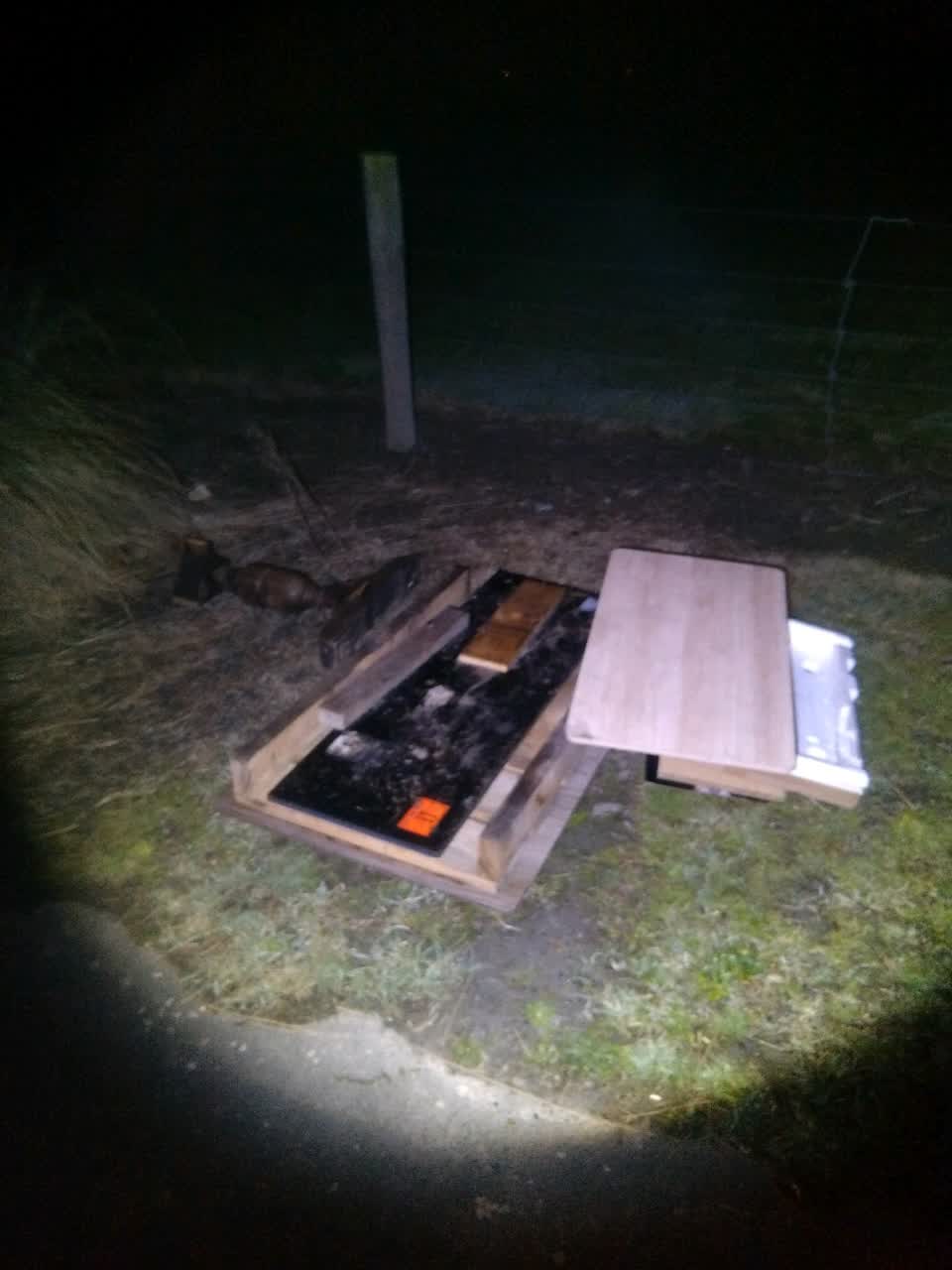 The photograph attached to this rubbish/recycling report
