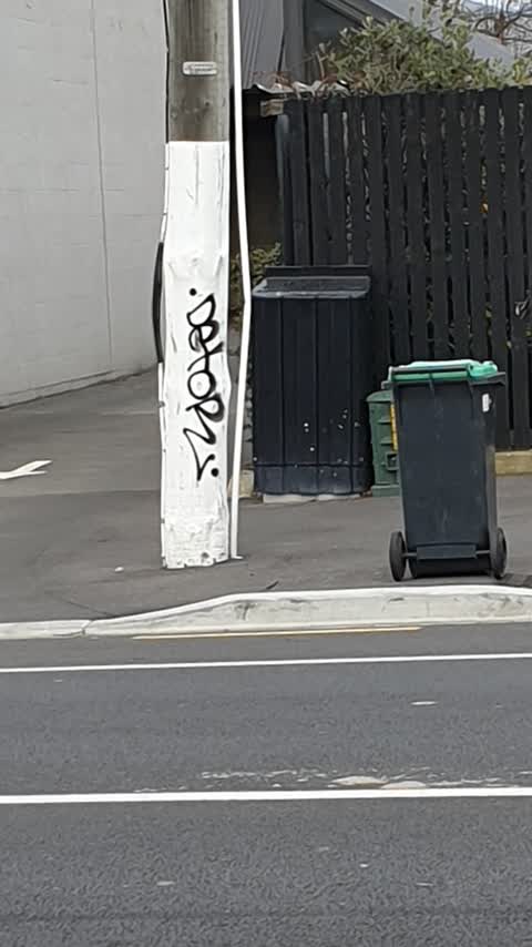Graffiti, a report photo