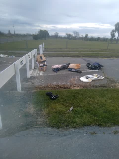 Rubbish/Recycling, a report photo