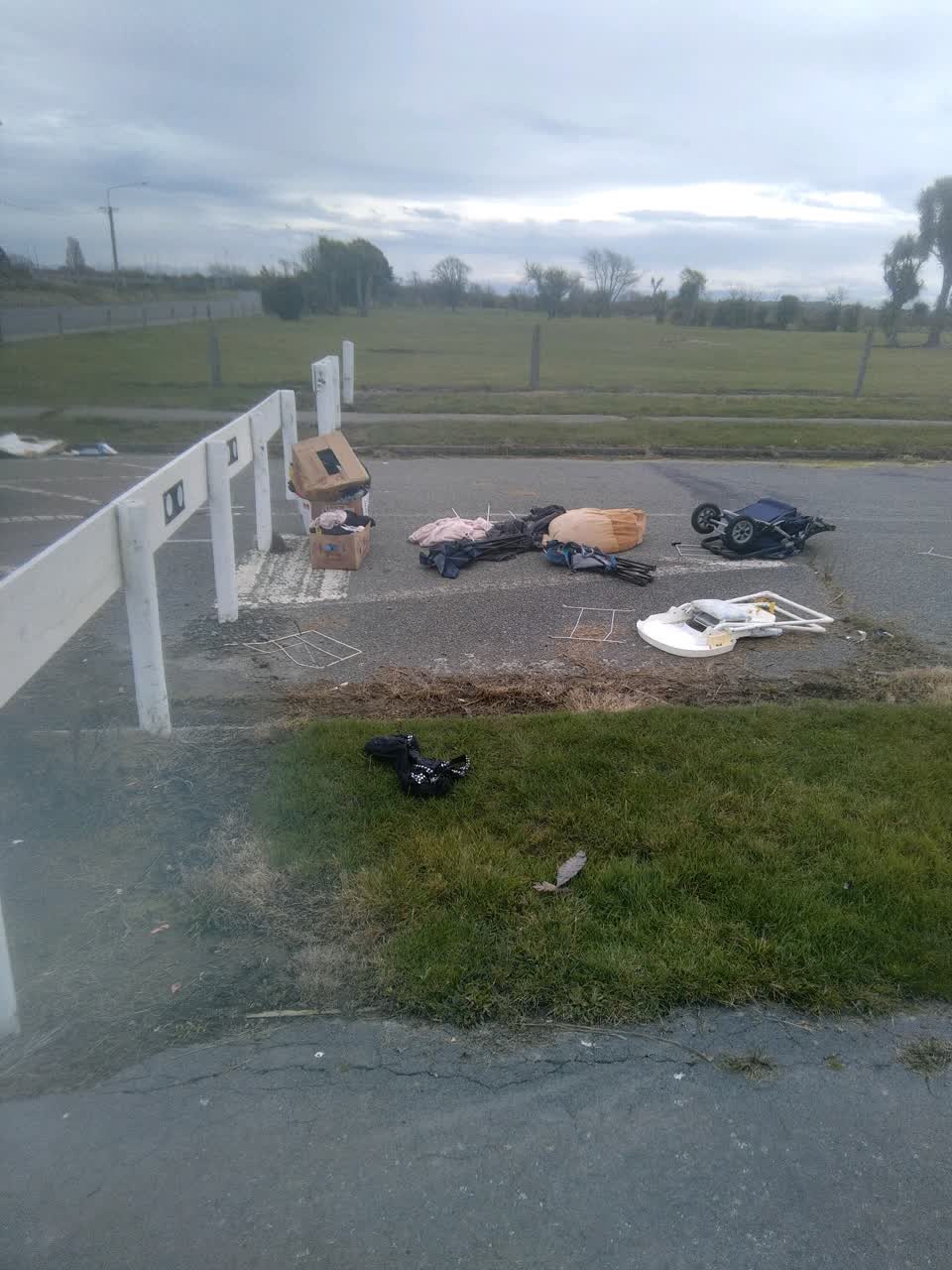 The photograph attached to this rubbish/recycling report