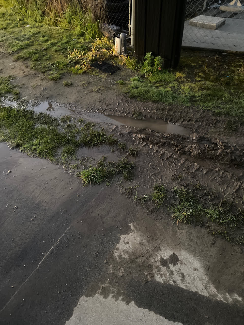 The photograph attached to this water supply report