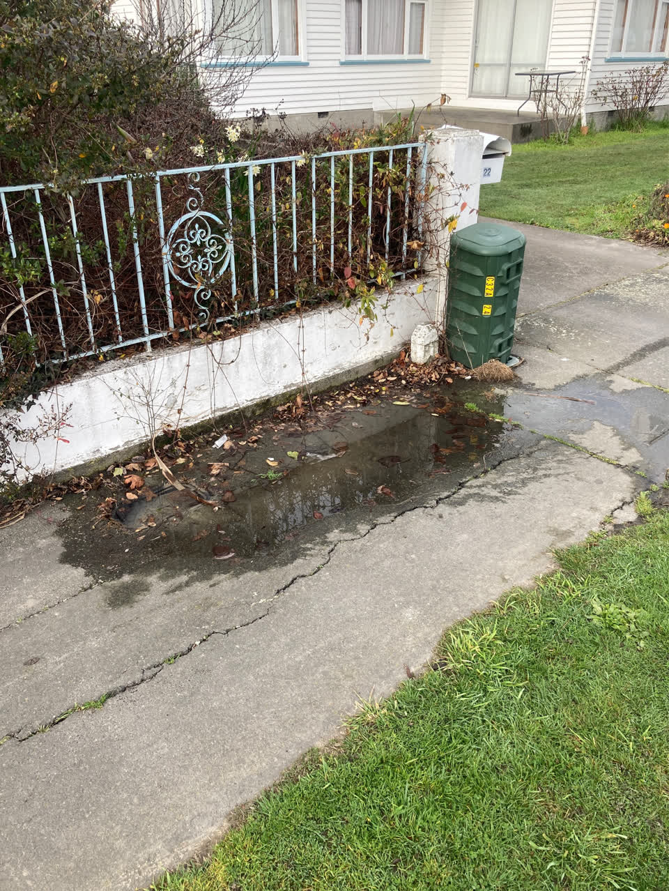 The photograph attached to this water supply report