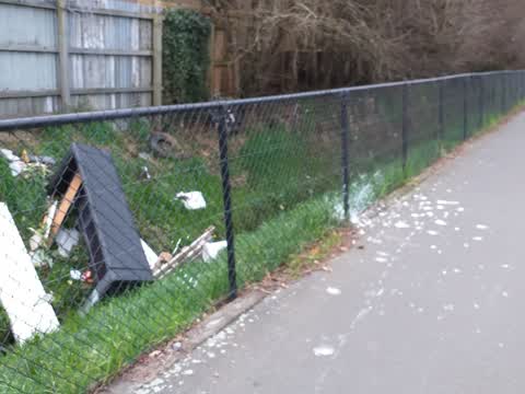 Rubbish/Recycling, a report photo