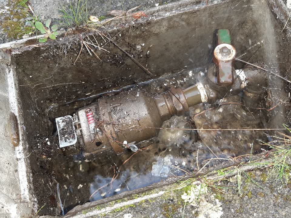 The photograph attached to this water supply report